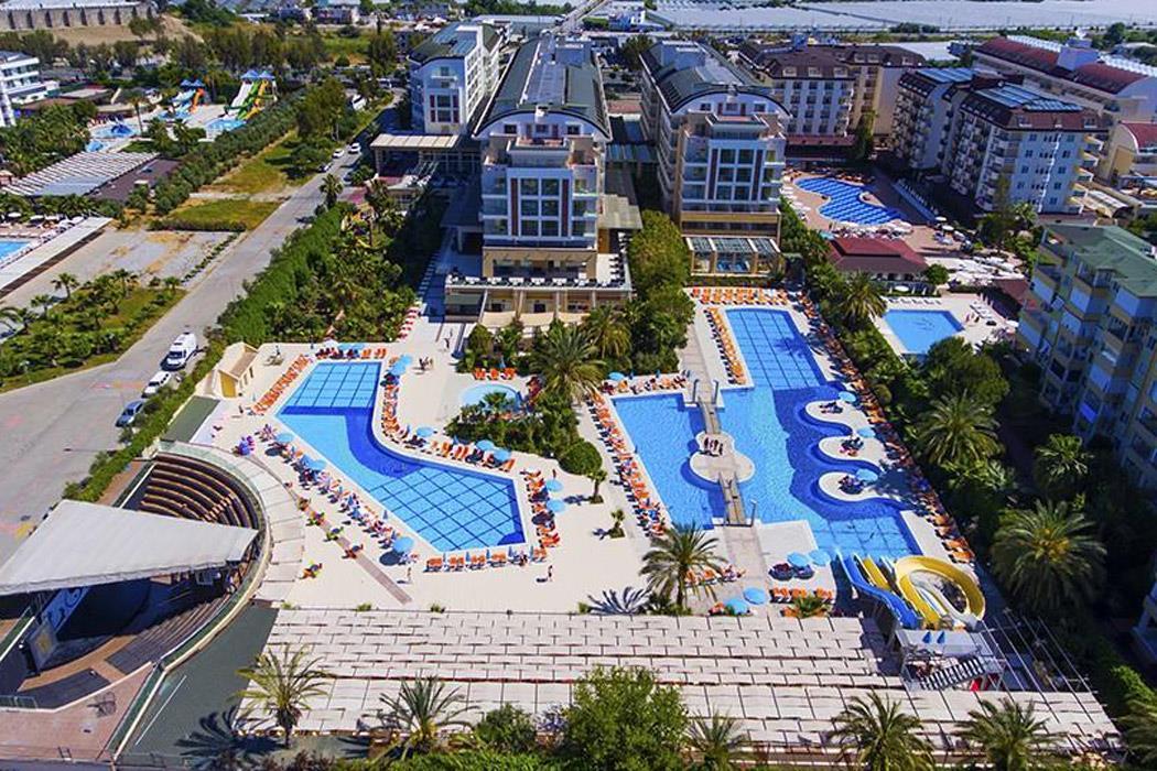 HEDEF RESORT HOTEL